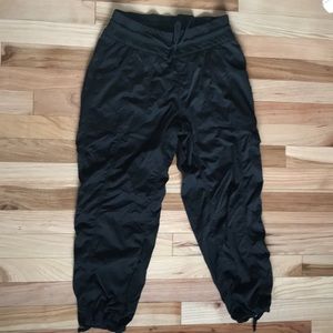 Women’s Black North Face Cropped Athletic Pants